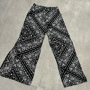 Tezenis soft rayon beach/lounge/pajama pant, bandana print,S,NWT